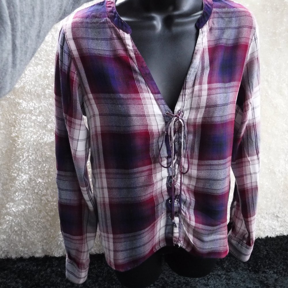 Express Long Sleeve v-neck top, Size XS